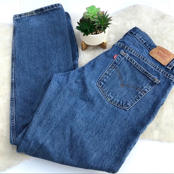 *Levi's 505 | Vintage High Rise Straight Leg Jeans - Picture 9 of 9